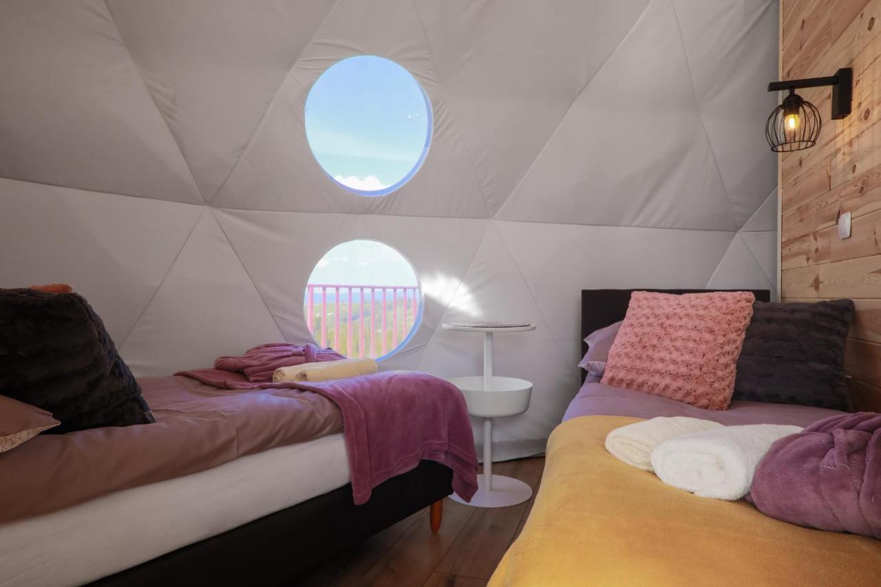 Glamping Gliczarow Klapnioki Bed and Breakfast Leśnica Eksteriør billede
