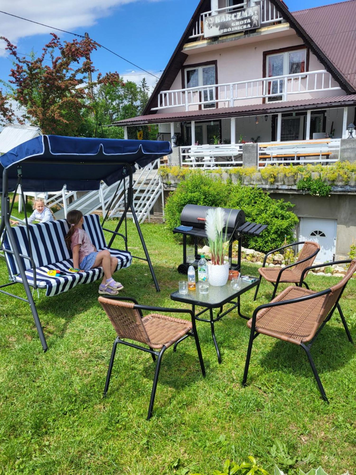 Glamping Gliczarow Klapnioki Bed and Breakfast Leśnica Eksteriør billede
